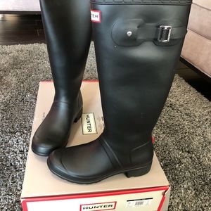 ** SOLD ** Hunter black boots, size 9 women